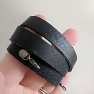 leather wrap bracelet w/bonus charms